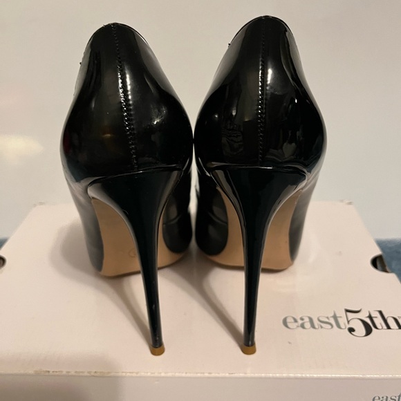 Elizabet Lang Black High Heels - Picture 4 of 8